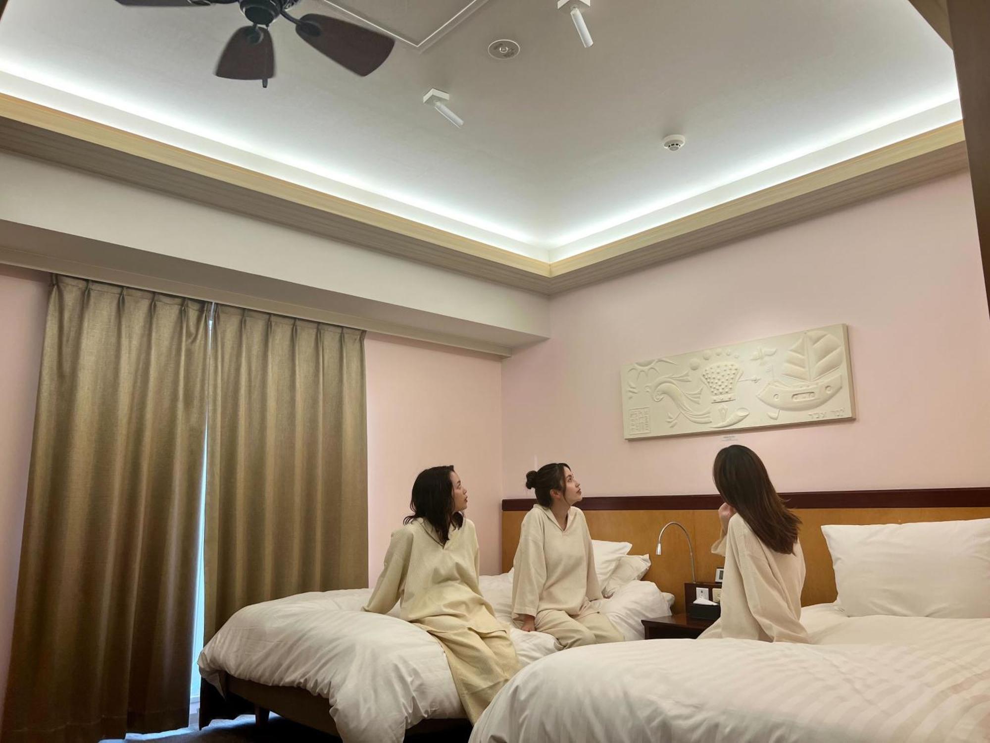 Hotel Palm Royal Naha Kokusai Street Екстериор снимка