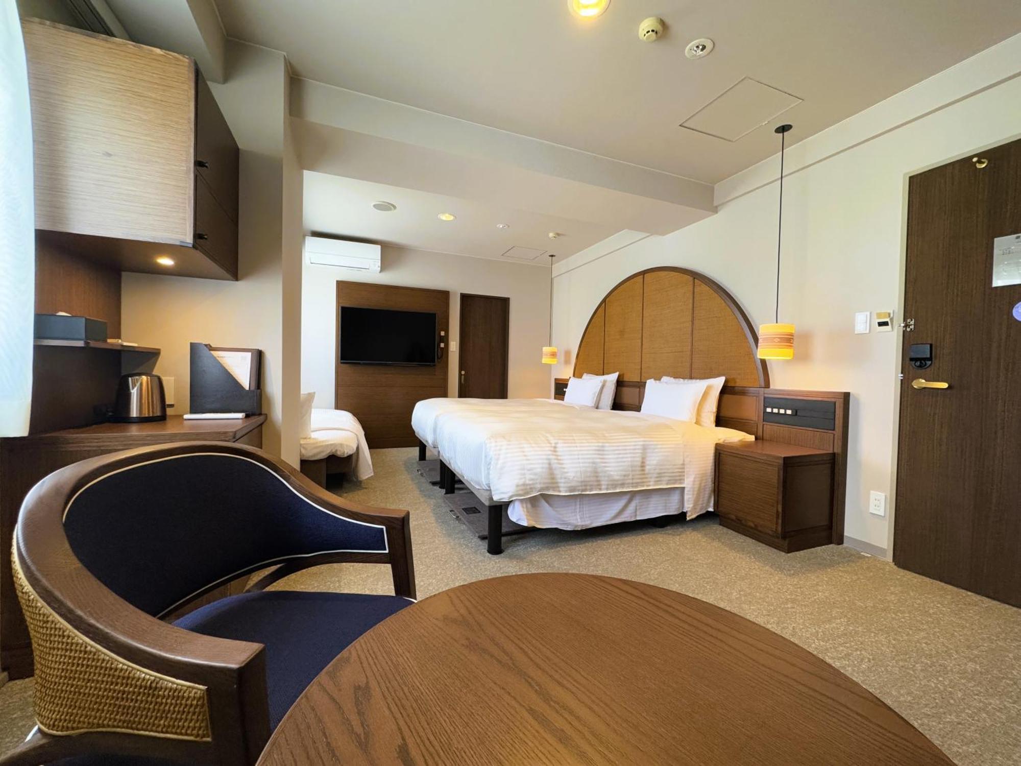 Hotel Palm Royal Naha Kokusai Street Екстериор снимка